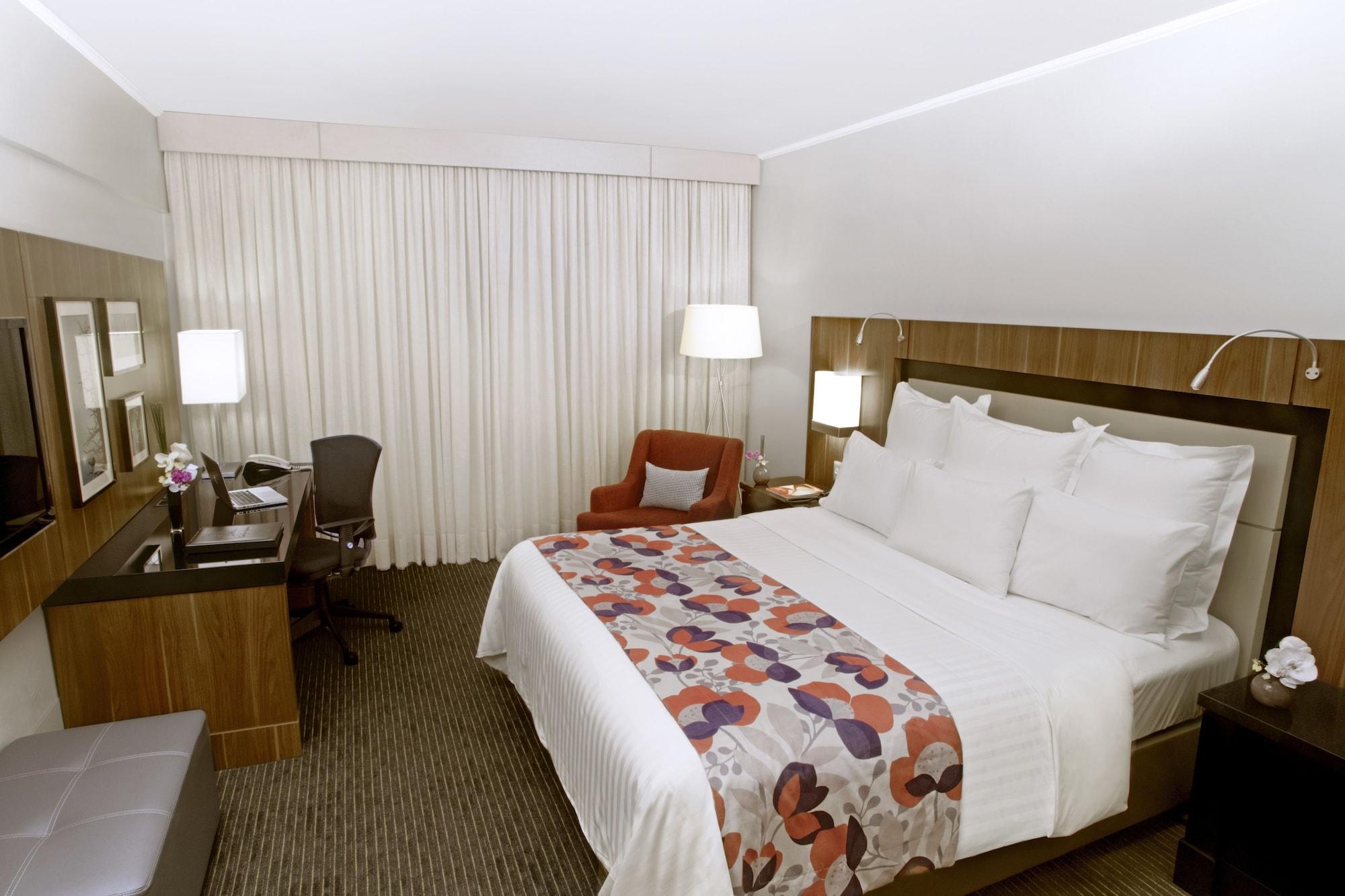 Marriott Sao Paulo Airport Hotel Guarulhos Eksteriør billede A typical room at the Renaissance