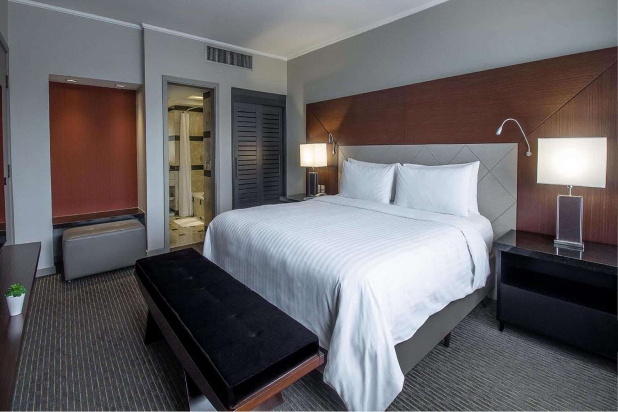 Marriott Sao Paulo Airport Hotel Guarulhos Eksteriør billede A bedroom at the Four Seasons Hotel