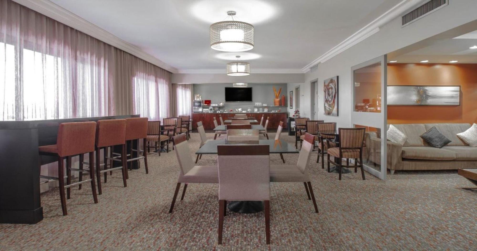 Marriott Sao Paulo Airport Hotel Guarulhos Eksteriør billede The Club at Newark Airport