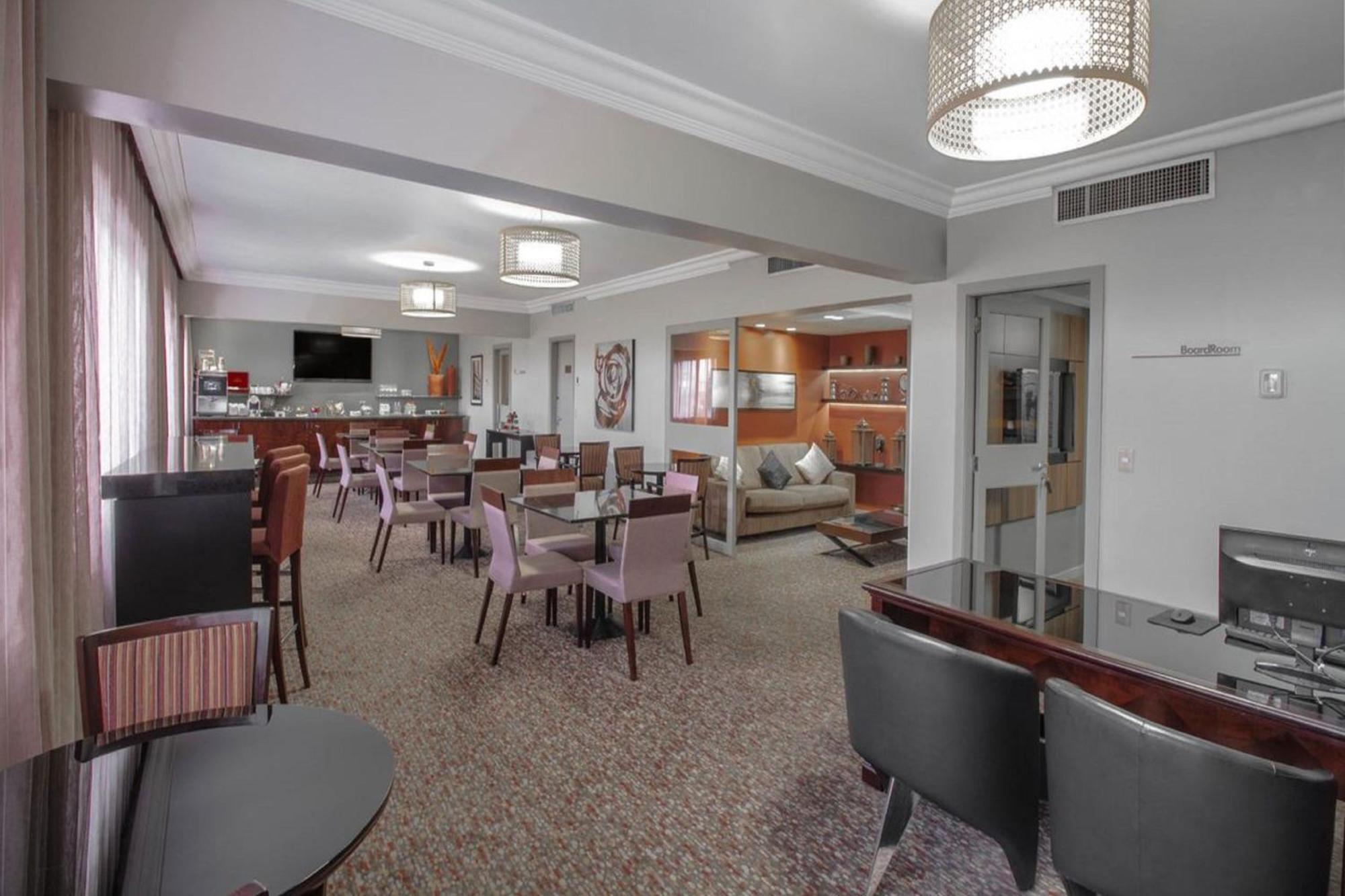Marriott Sao Paulo Airport Hotel Guarulhos Eksteriør billede The lounge at the airport